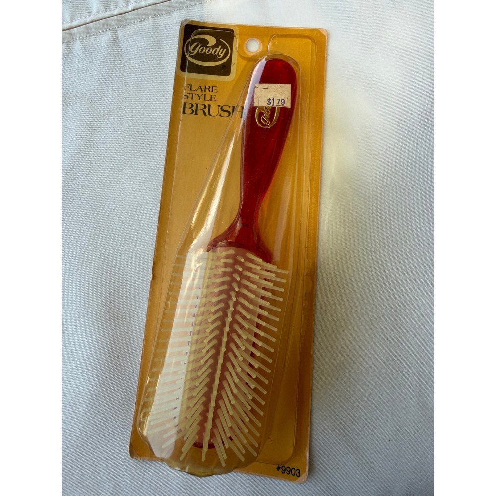 Vintage 1975 Goody Flare Style Hair Brush RED 9903 New Sealed Made in USA
